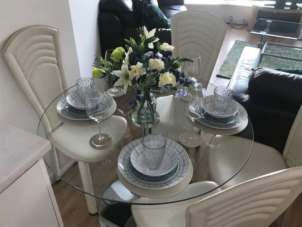 Marco Island -Spacious City Centre 2 Bedroom Apartment Nottingham Exterior foto